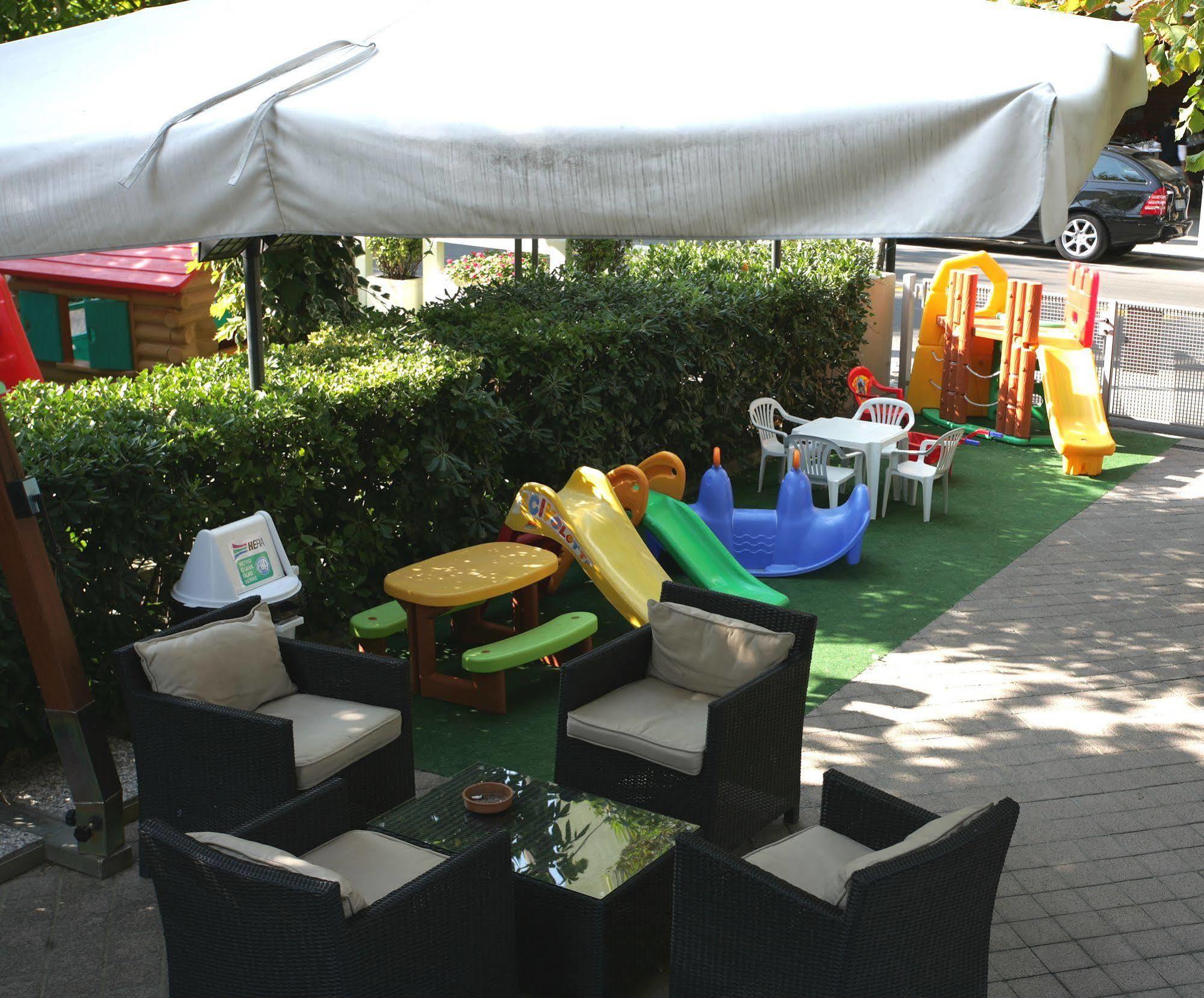 Derby Hotel 4*